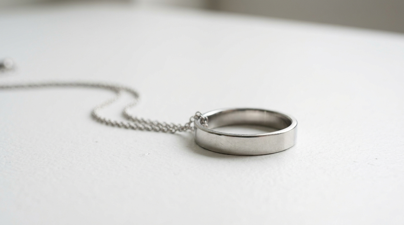 VERAMENTO steel jewelry in sunlight on white